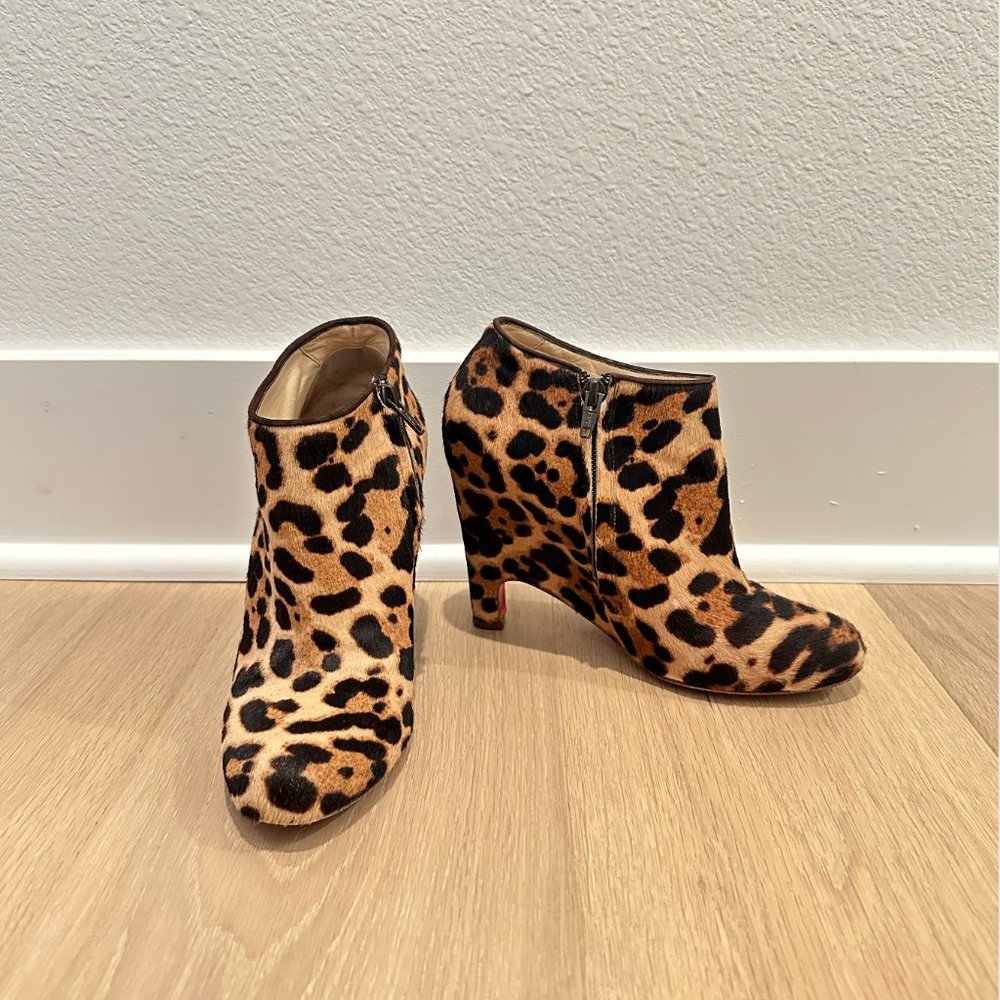 CHRISTIAN LOUBOUTIN Morphing Booty 100 Pony Leopard Ankle Boots
